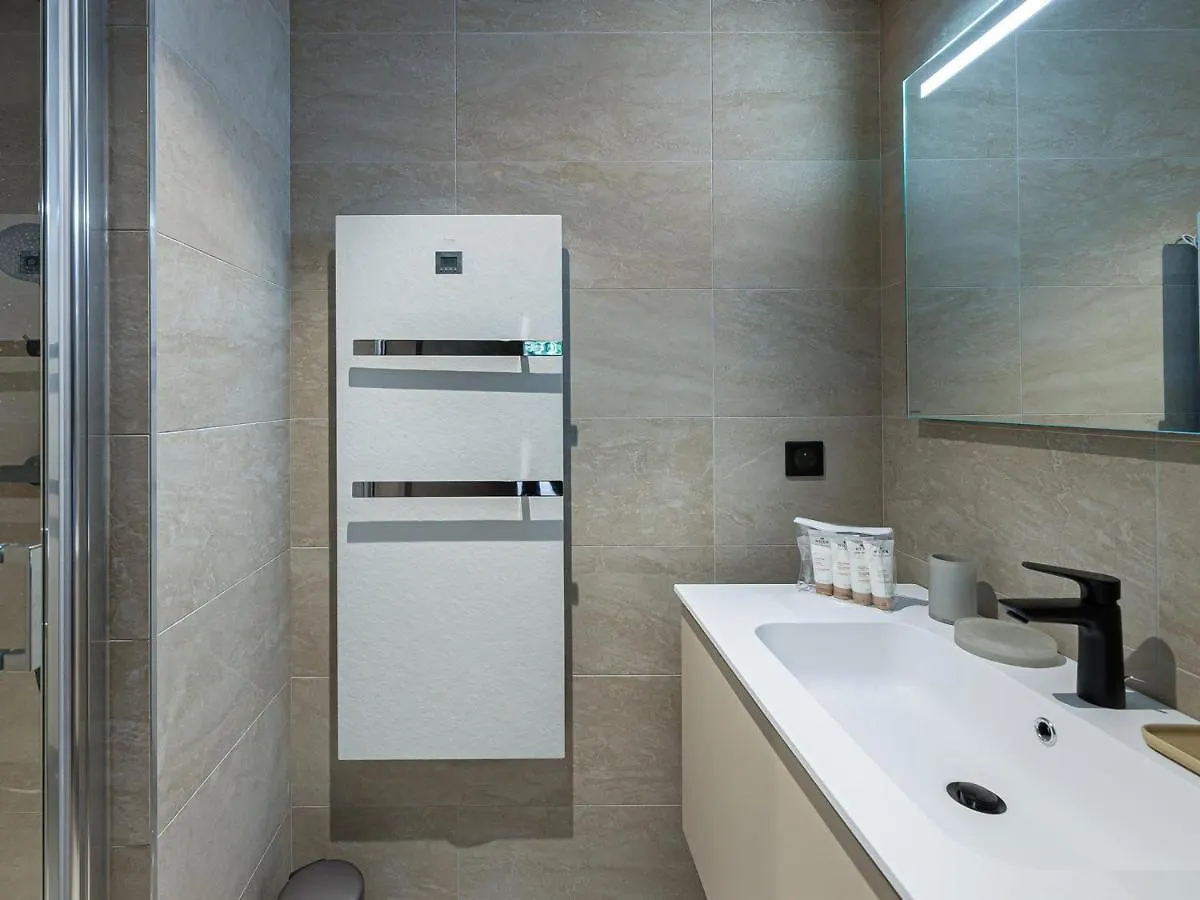 Charmant Appartement A Rochebrune Avec Jardin Pour 6 Personnes - Acces Piscine, Salle De Sport, Sauna - Fr-1-569-24 Megeve France