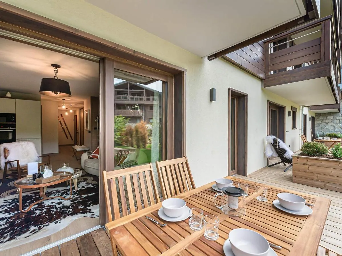 Charmant Appartement A Rochebrune Avec Jardin Pour 6 Personnes - Acces Piscine, Salle De Sport, Sauna - Fr-1-569-24 Megeve Apartment