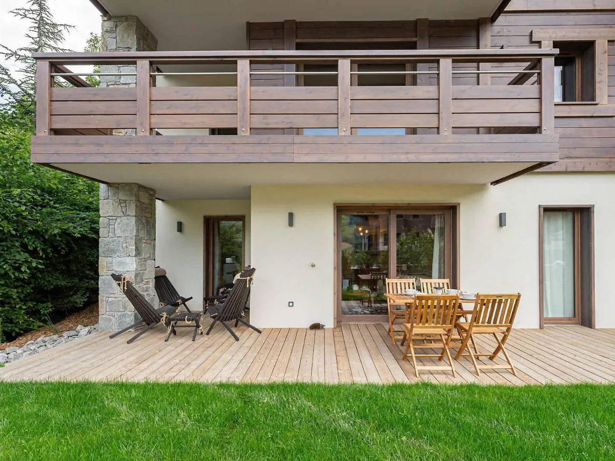 Charmant Appartement A Rochebrune Avec Jardin Pour 6 Personnes - Acces Piscine, Salle De Sport, Sauna - Fr-1-569-24 Megeve 0*,  France